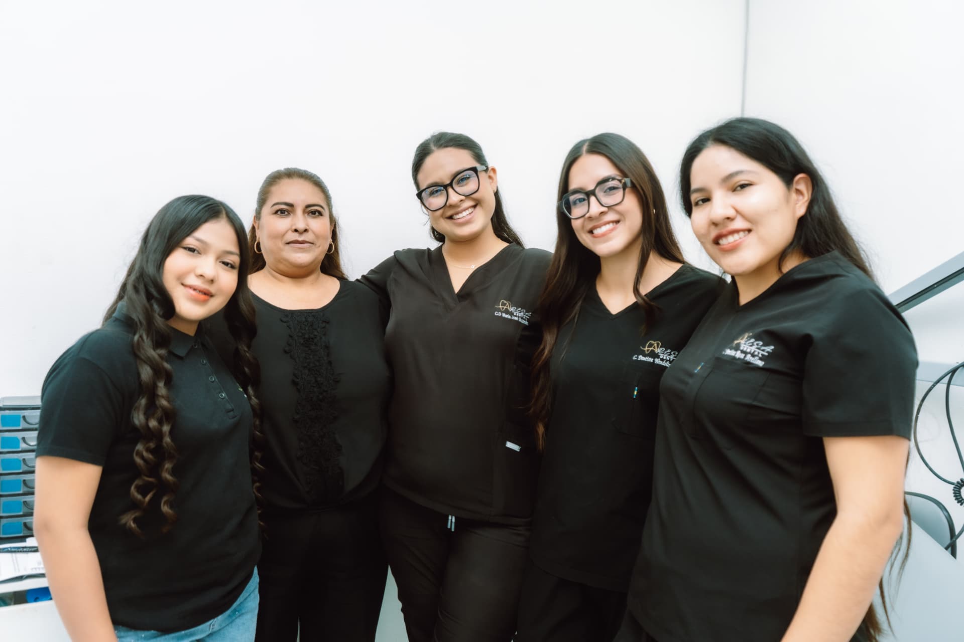Equipo de Aresa Dental en Tonalá, Jalisco